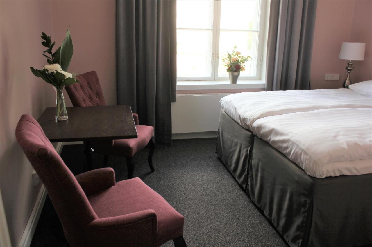 Hotelli Kartanon Meijeri Mantsala Luaran gambar